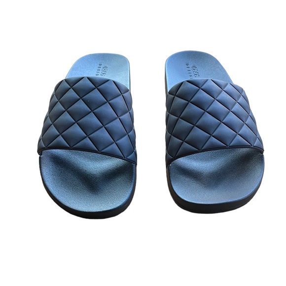 ASOS Flare Quilted Black Sliders - Picture 2 of 5